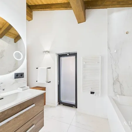 Luxueux Avec Piscine, Sauna Et Parking A La Rosiere Pour 10 Personnes - Fr-1-398-633 Alpstuga